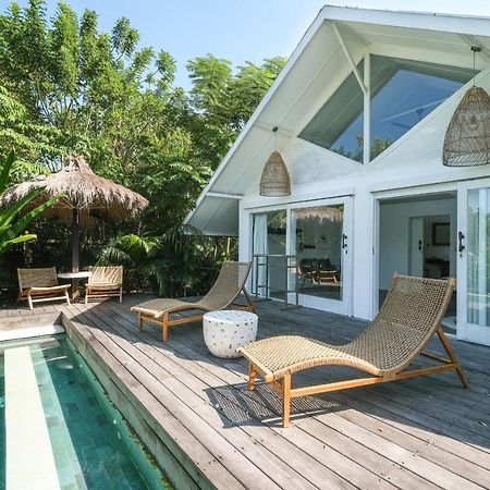 Salty Breeze Bali Hotel Ungasan Екстериор снимка