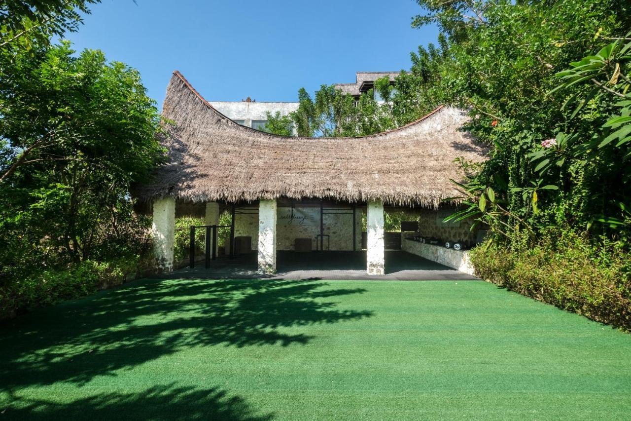 Salty Breeze Bali Hotel Ungasan Екстериор снимка