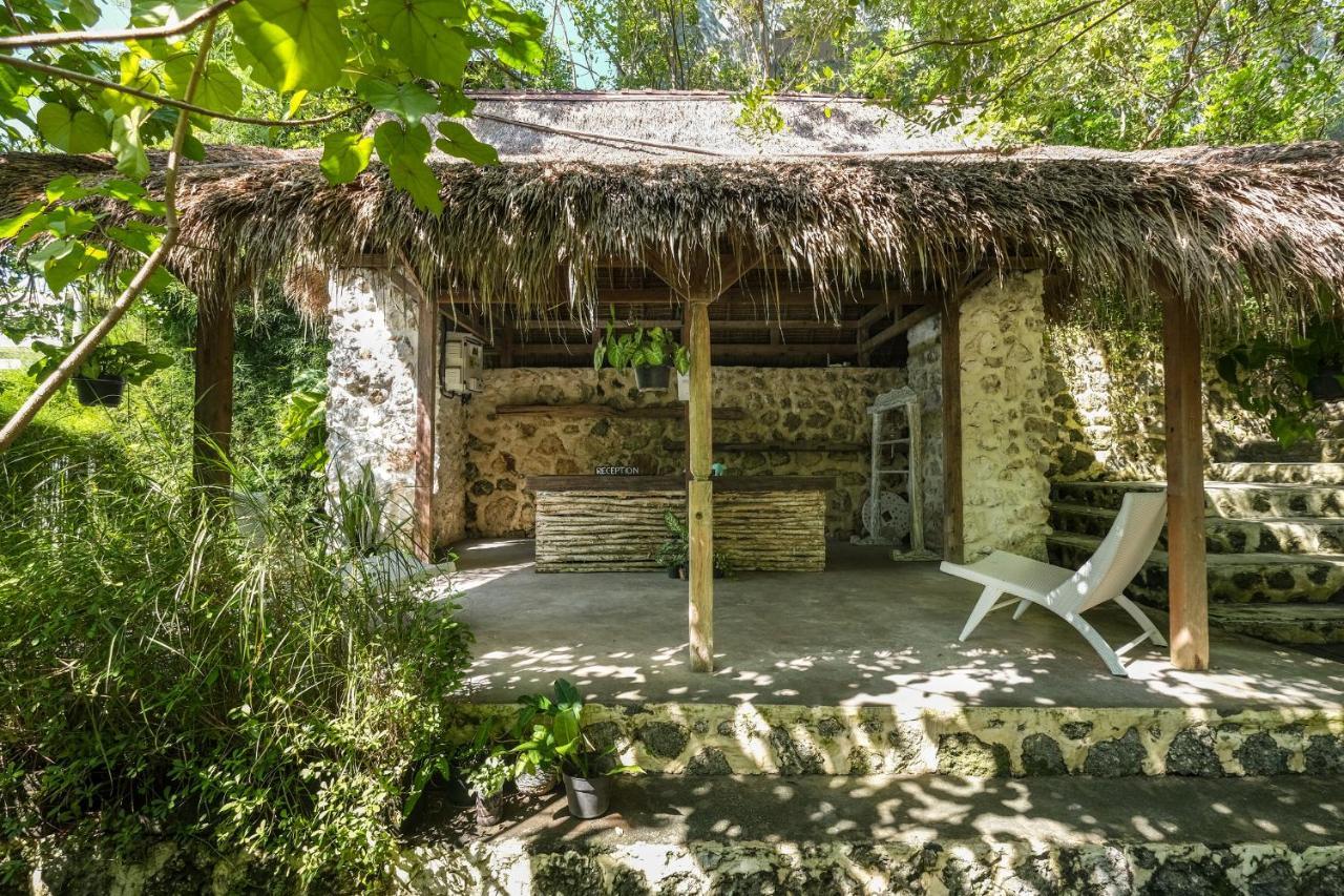 Salty Breeze Bali Hotel Ungasan Екстериор снимка