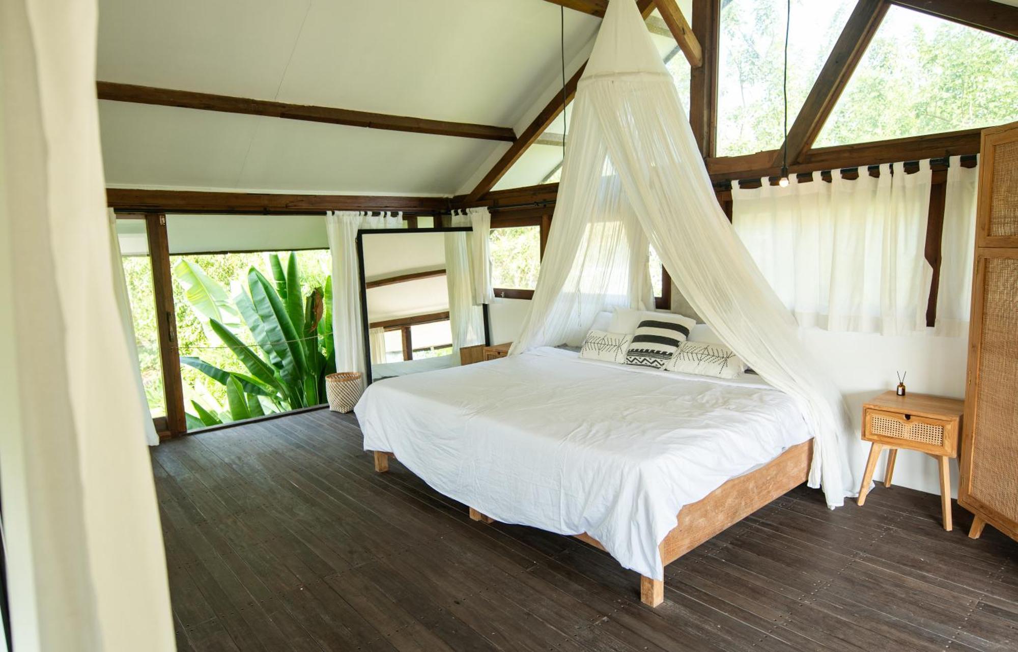Salty Breeze Bali Hotel Ungasan Екстериор снимка