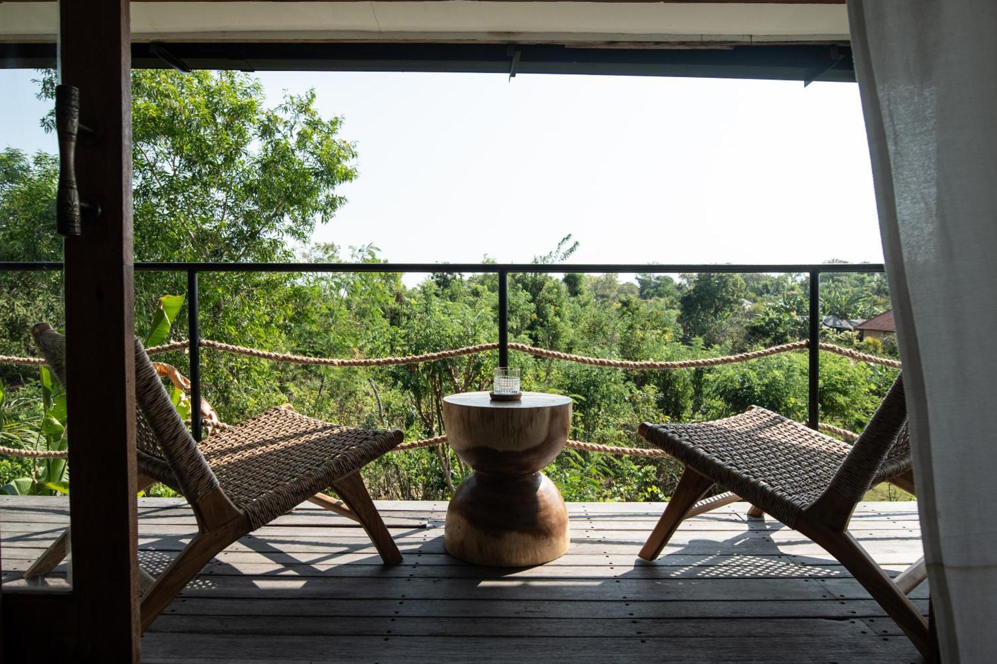 Salty Breeze Bali Hotel Ungasan Екстериор снимка