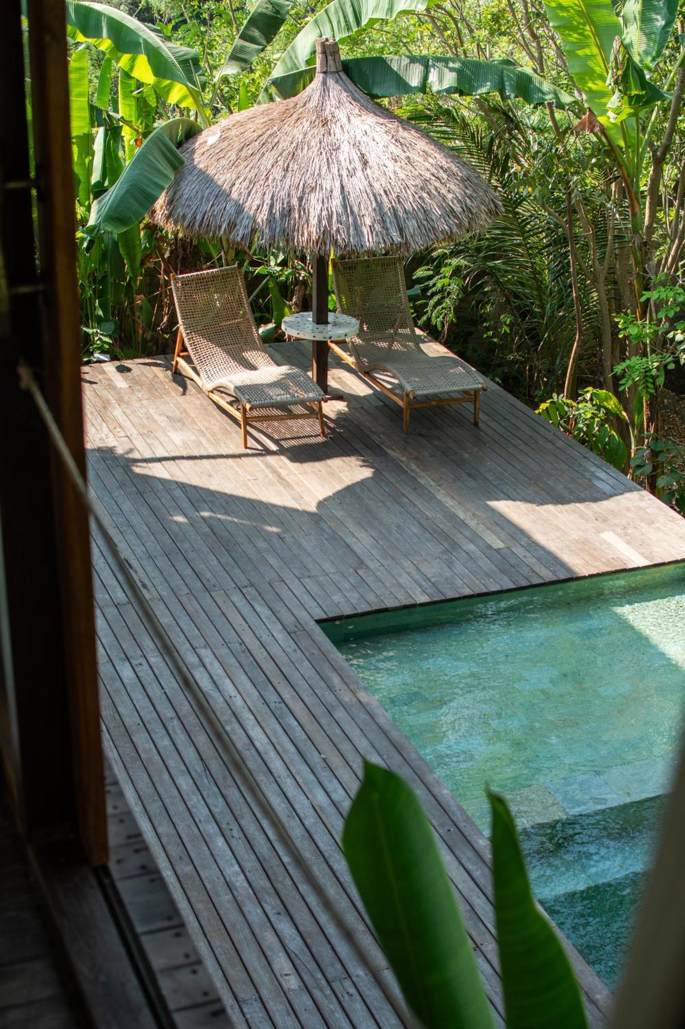 Salty Breeze Bali Hotel Ungasan Екстериор снимка