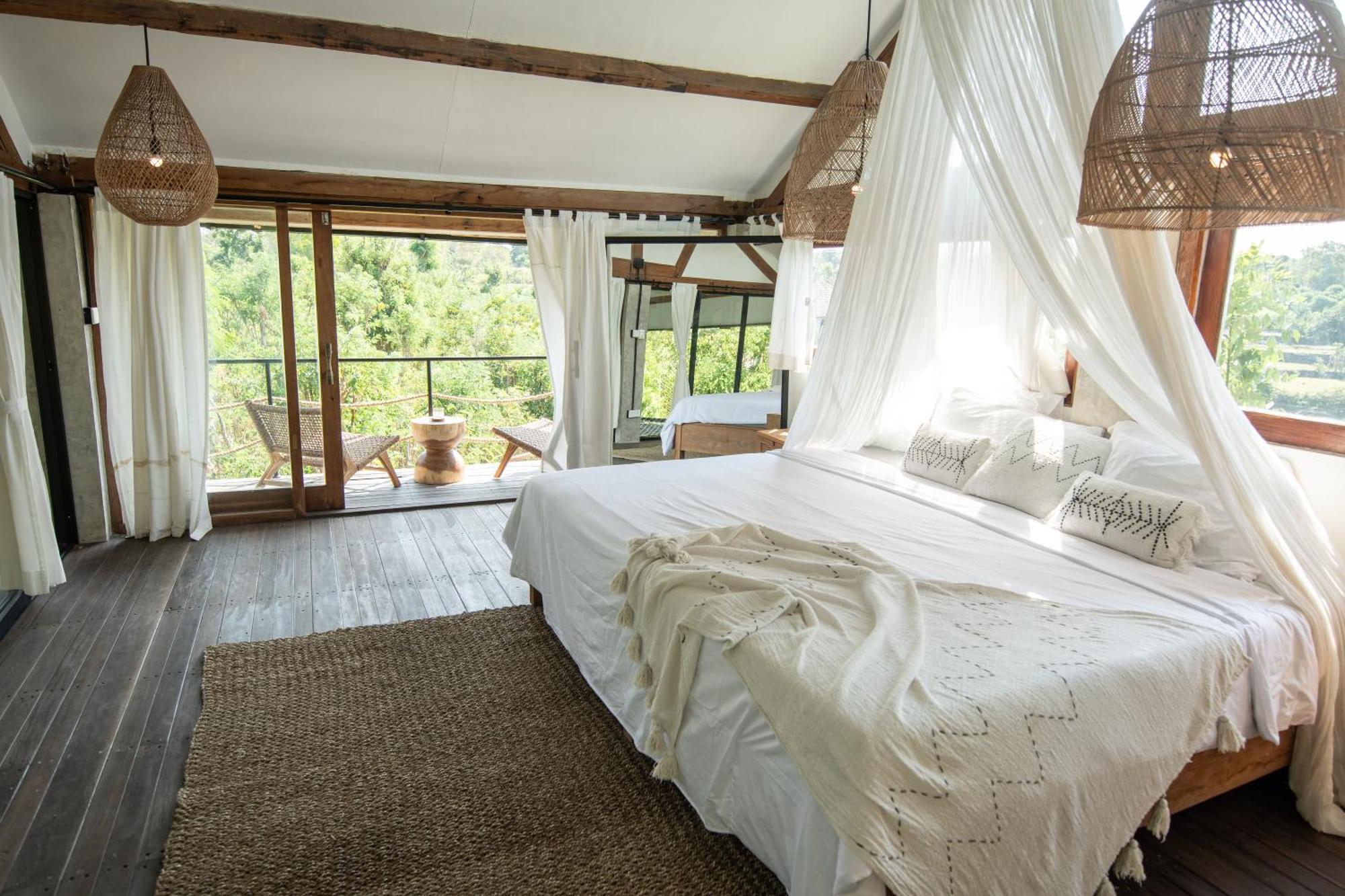 Salty Breeze Bali Hotel Ungasan Екстериор снимка