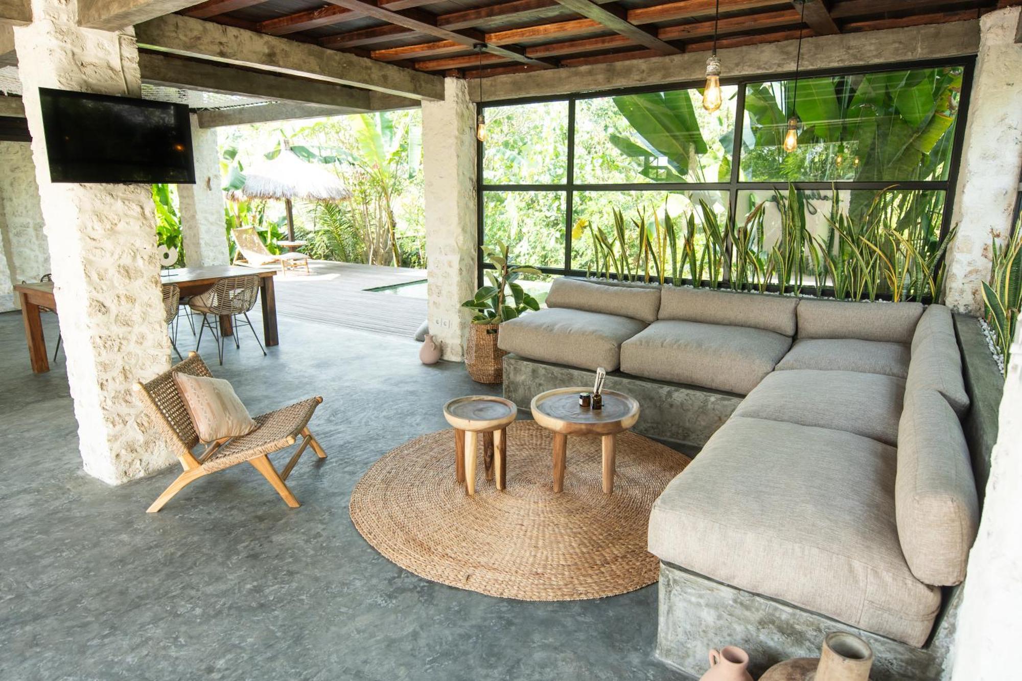 Salty Breeze Bali Hotel Ungasan Екстериор снимка