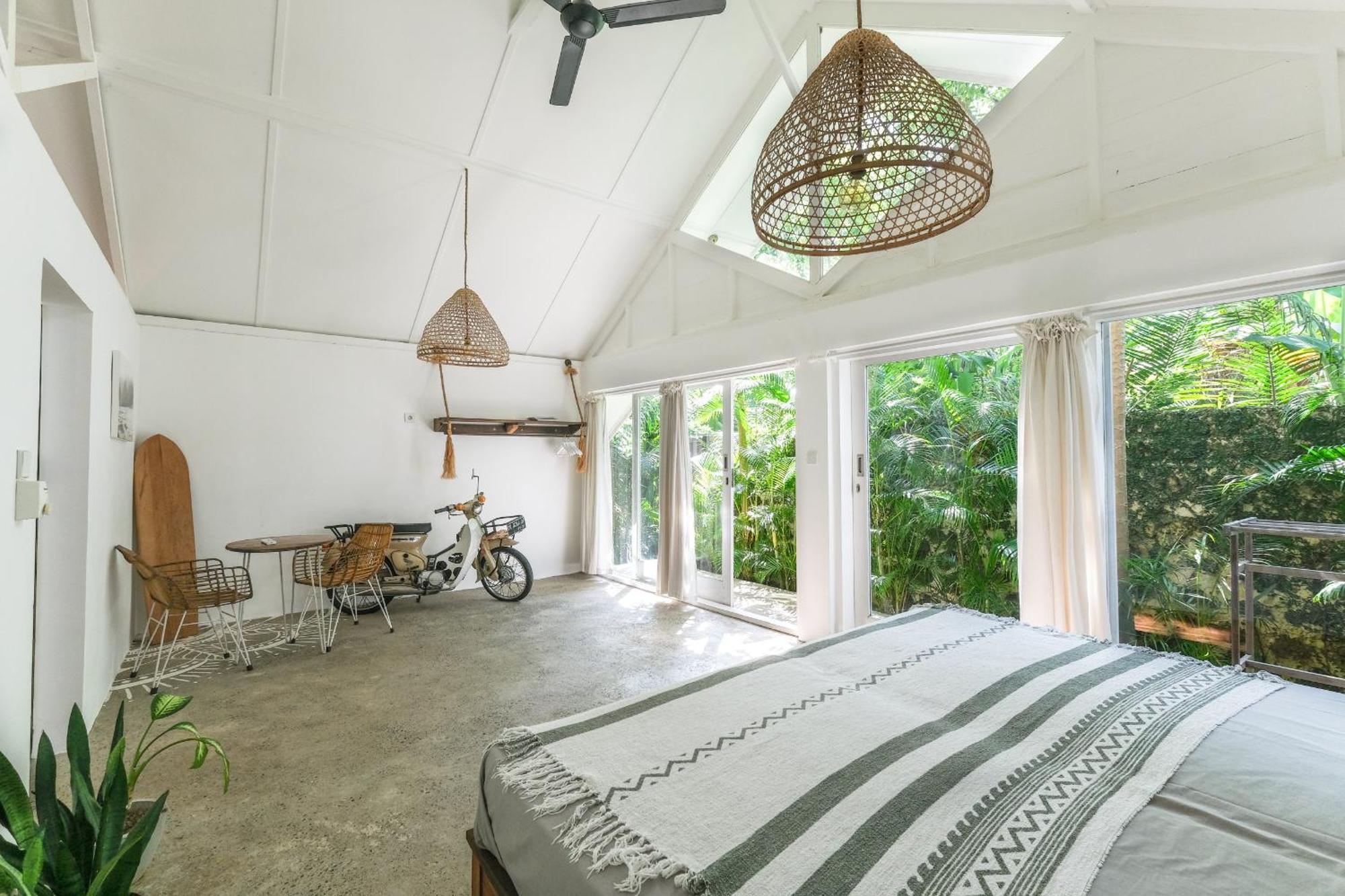 Salty Breeze Bali Hotel Ungasan Стая снимка