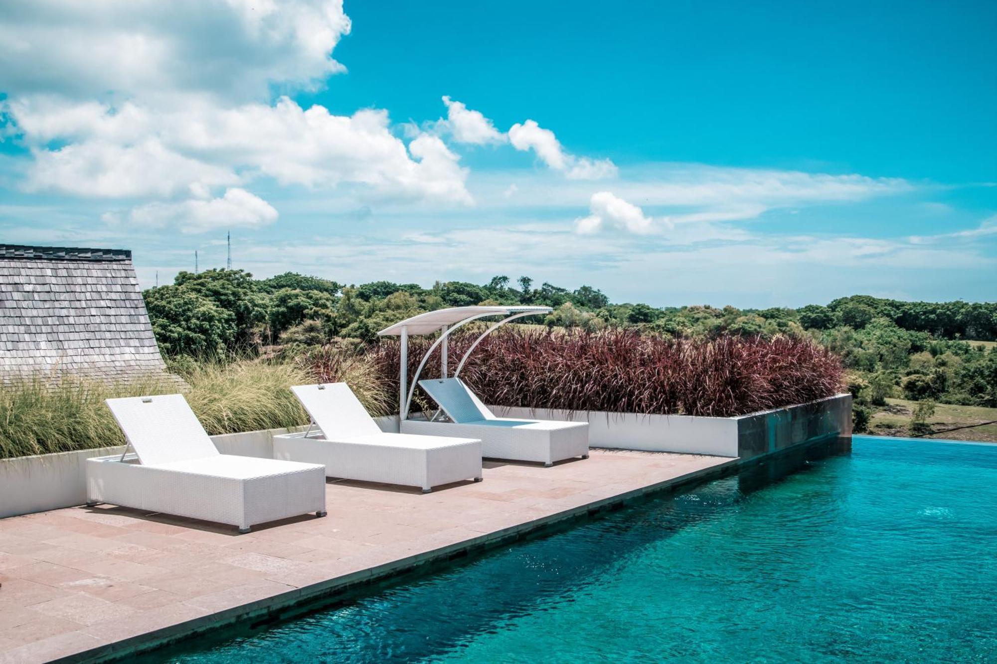 Salty Breeze Bali Hotel Ungasan Екстериор снимка