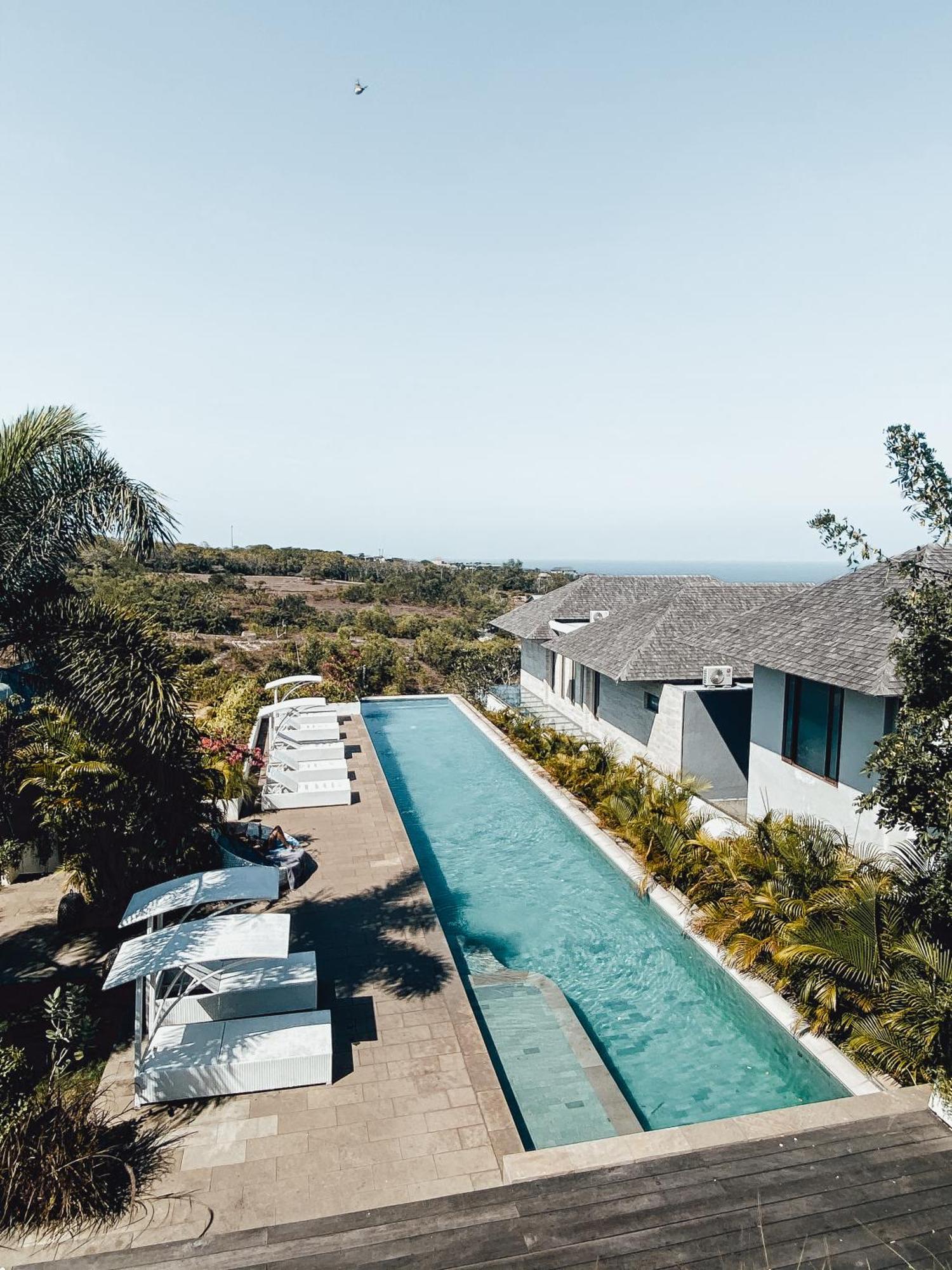 Salty Breeze Bali Hotel Ungasan Екстериор снимка